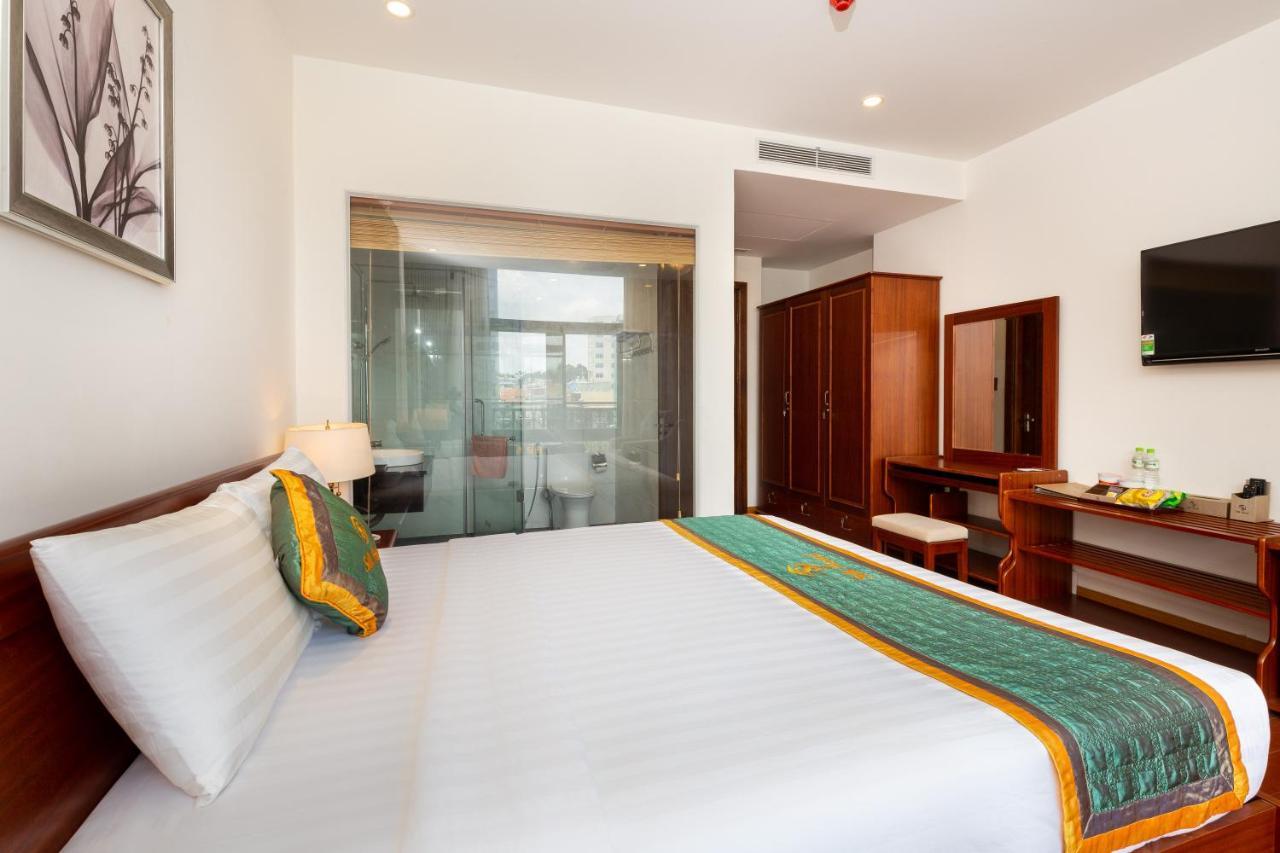 Silk Hong Ha Airport Hotel Thành Pho Ho Chí Minh Esterno foto