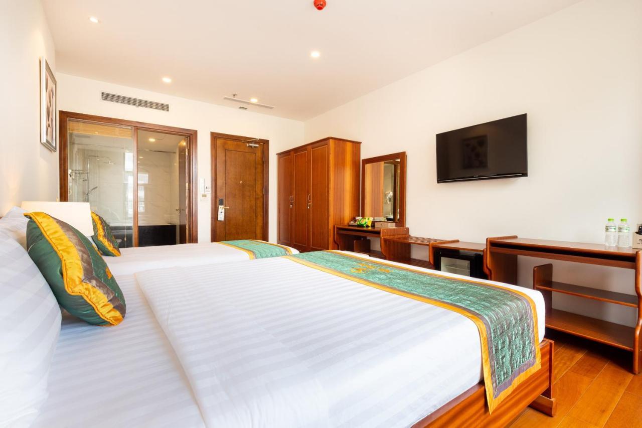 Silk Hong Ha Airport Hotel Thành Pho Ho Chí Minh Esterno foto